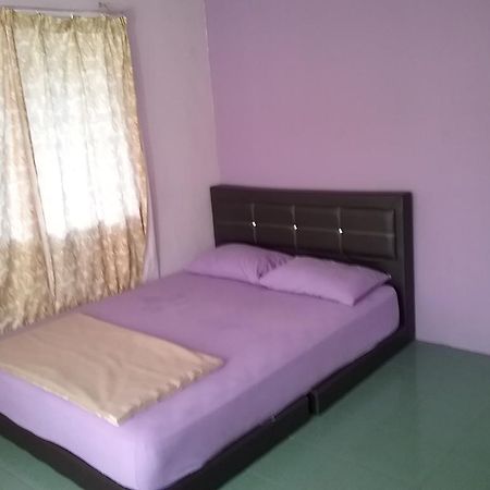 Apple Boutique Homestay Kuantan Esterno foto