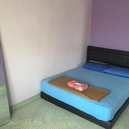 Apple Boutique Homestay Kuantan Esterno foto