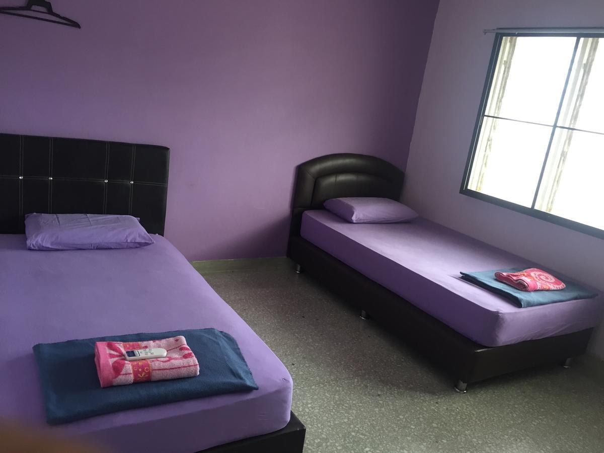 Apple Boutique Homestay Kuantan Esterno foto