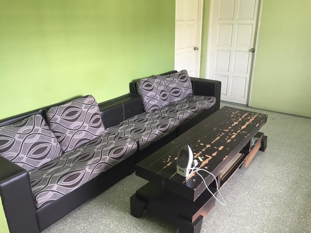 Apple Boutique Homestay Kuantan Esterno foto