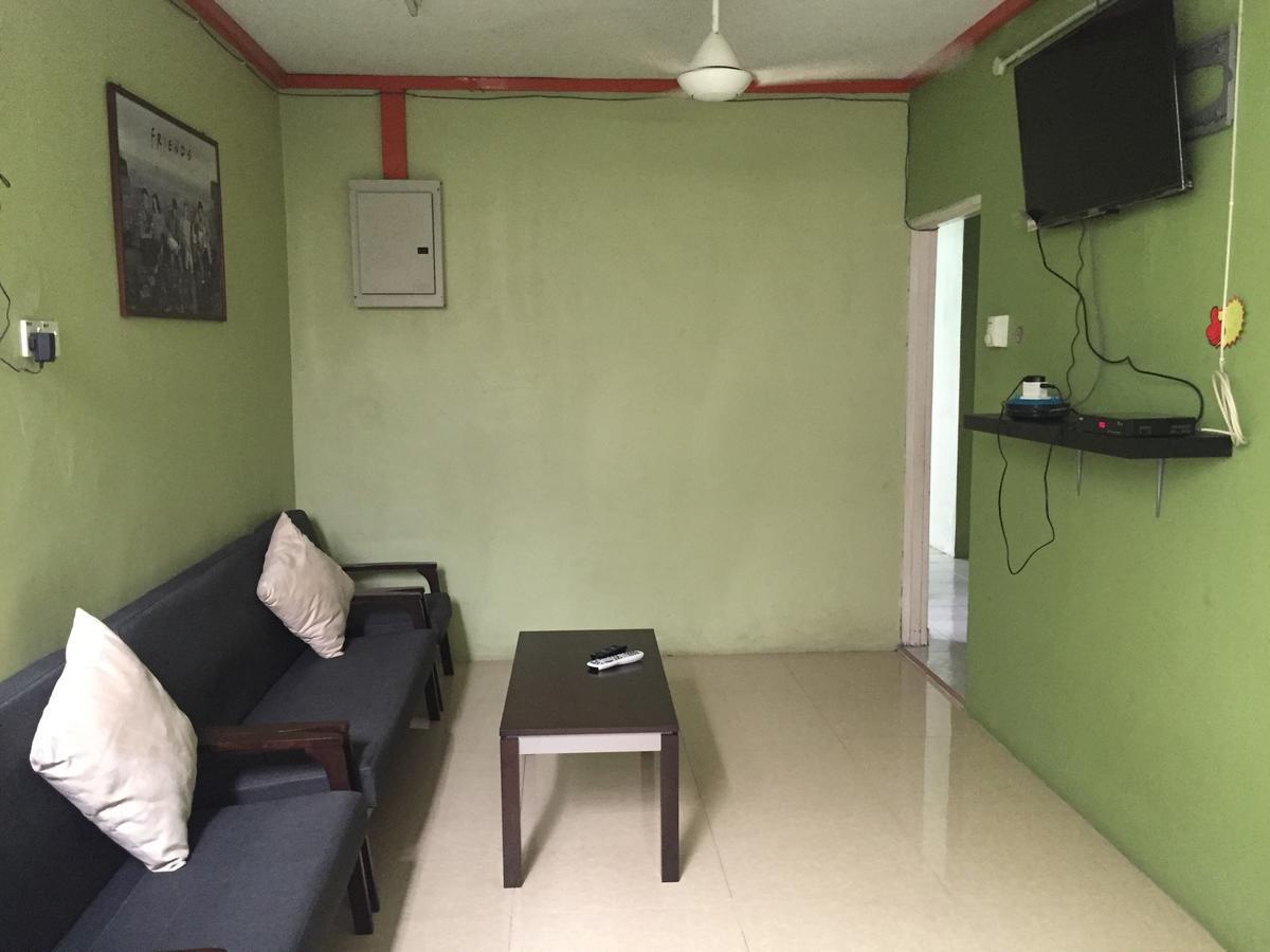 Apple Boutique Homestay Kuantan Esterno foto